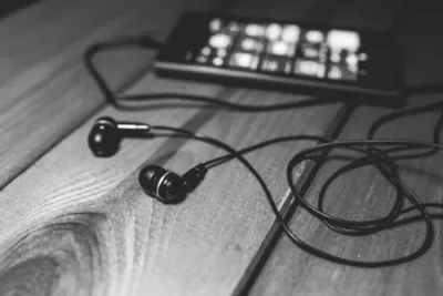 9 Best ASMR Ear Microphones for Immersive Binaural Tingles