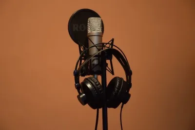10 Best Cheap Recording Microphones Reviewed For 2026
