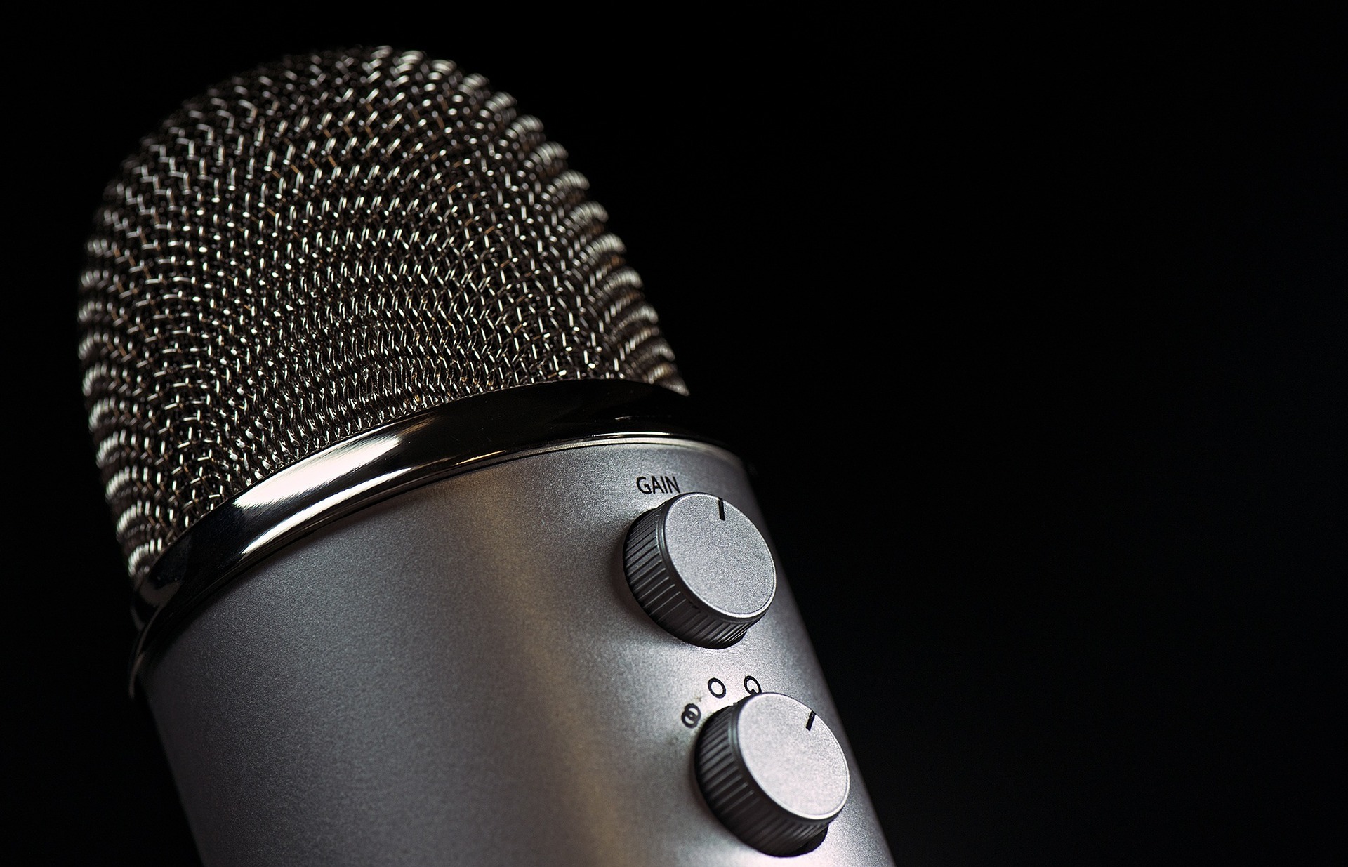 What Is Microphone Gain & How Does It Affect Mic Signals?